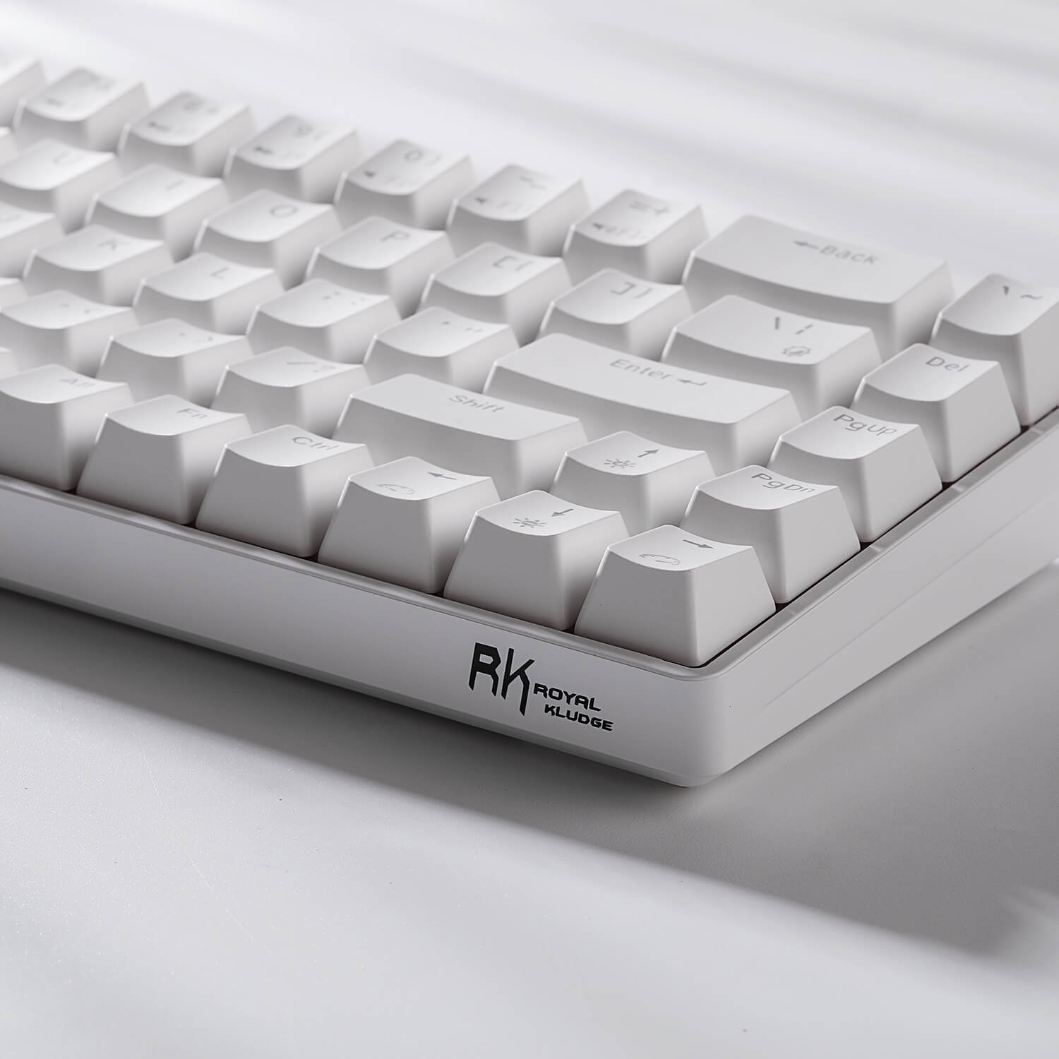 ROYAL popular KLUDGE RK68 68 Keys Mechanical Gaming Keyboard White / Brown Switch